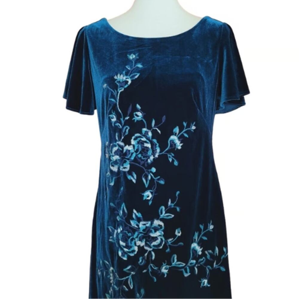 WHBM Blue Velvet Flutter Sleeve Embroidered Floral Dress EUC Size Small - Picture 2 of 4